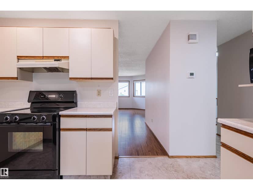 241 Oeming Rd NW — photo 9 of 40