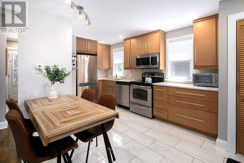495 Maple Street — photo 6 of 35
