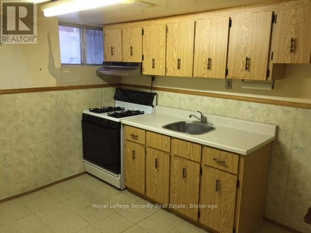 464 Euclid Avenue — photo 4 of 20