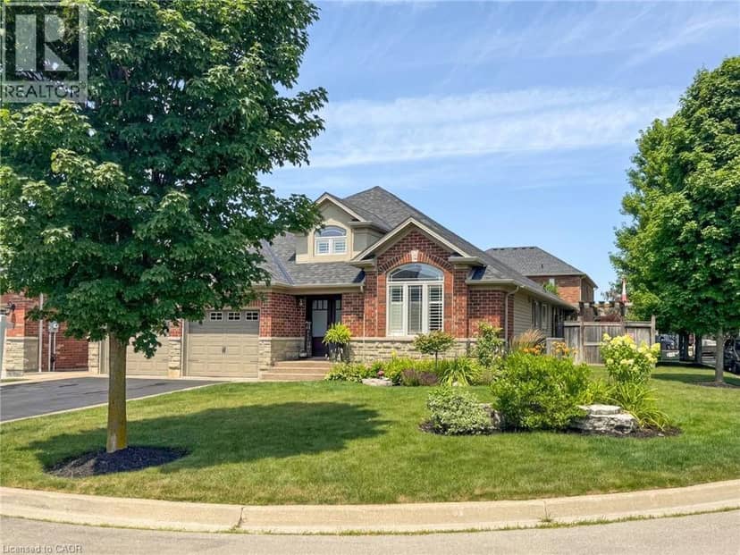 27 CARVER Drive, Binbrook, photo 2