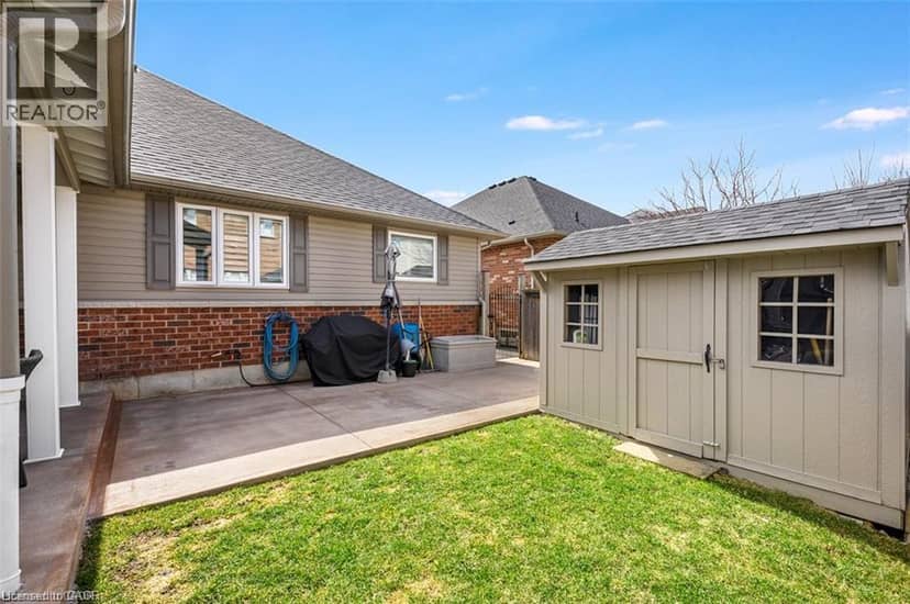 27 CARVER Drive — photo 37 of 40