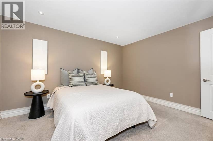 27 CARVER Drive — photo 30 of 40