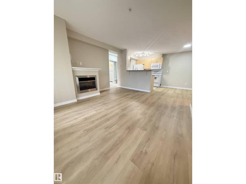 #218 17003 67 AV NW — photo 9 of 21
