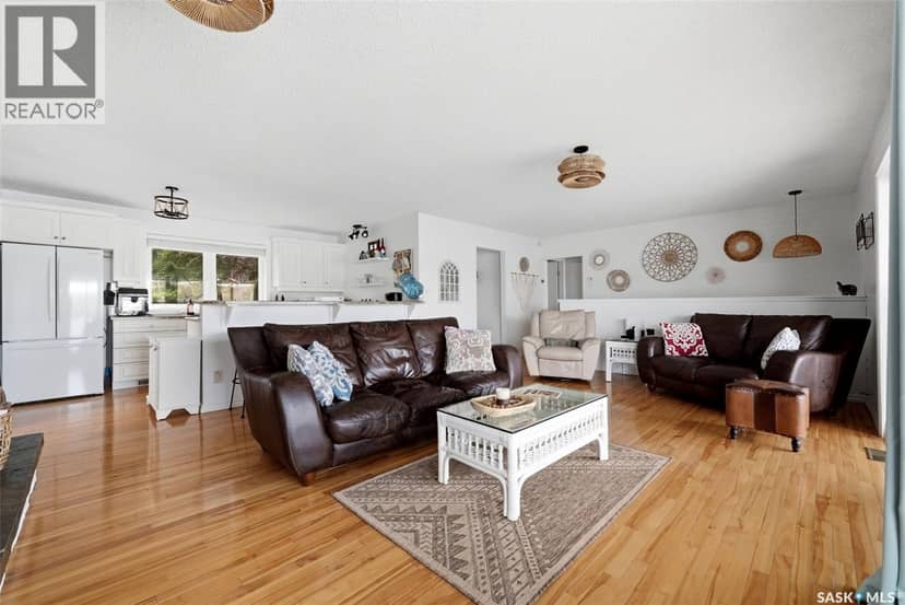 46 Bartlett PLACE — photo 11 of 40