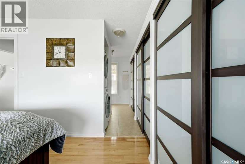 46 Bartlett PLACE — photo 21 of 40