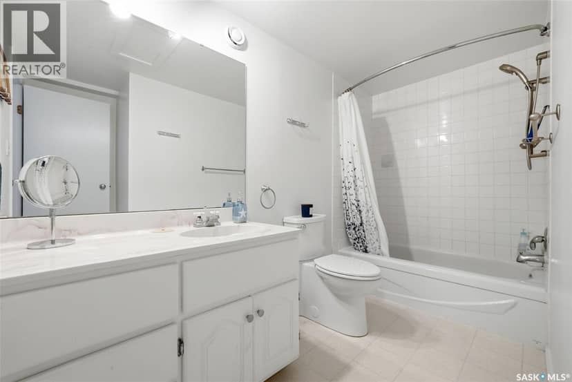 46 Bartlett PLACE — photo 35 of 40