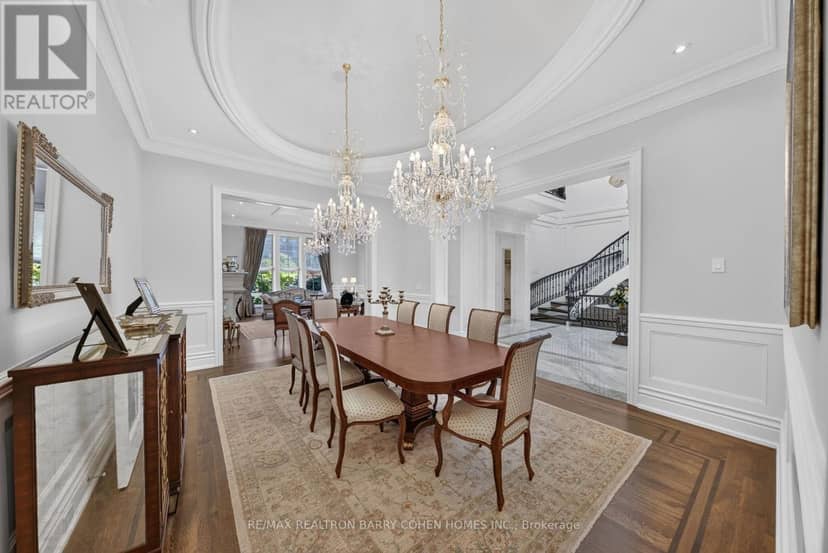 101 Forest Heights Boulevard, Toronto, photo 6