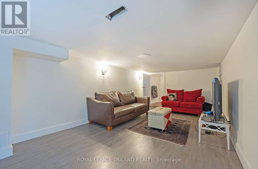 208 Edward Street — photo 26 of 40