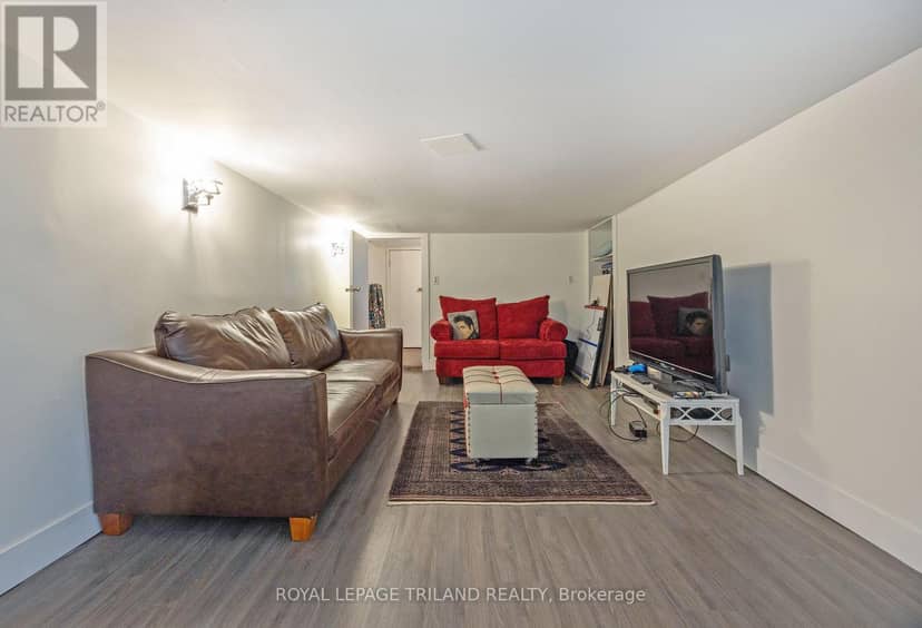 208 Edward Street — photo 27 of 40