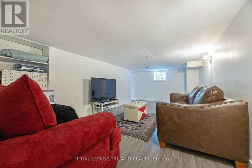 208 Edward Street — photo 30 of 40