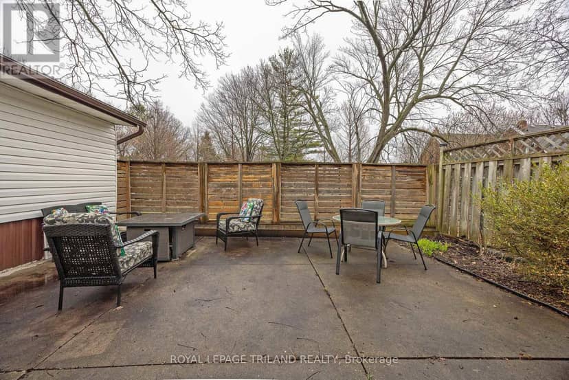 208 Edward Street — photo 33 of 40