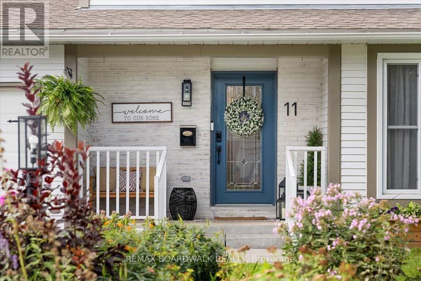 11 Duncan Street — photo 3 of 40
