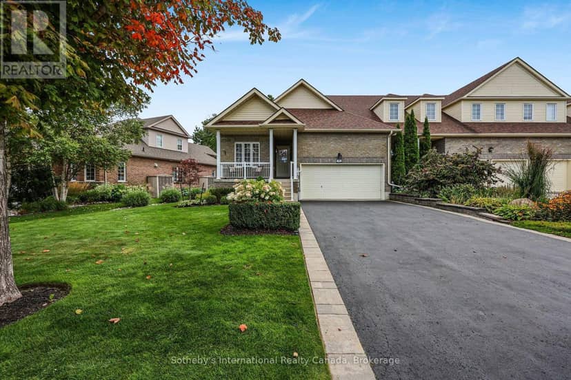 48 Thomas Drive — photo 2 of 40
