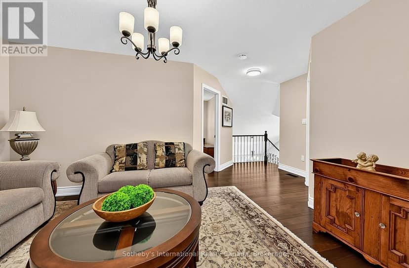 48 Thomas Drive — photo 32 of 40