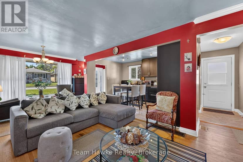 320 Scott Street — photo 10 of 40