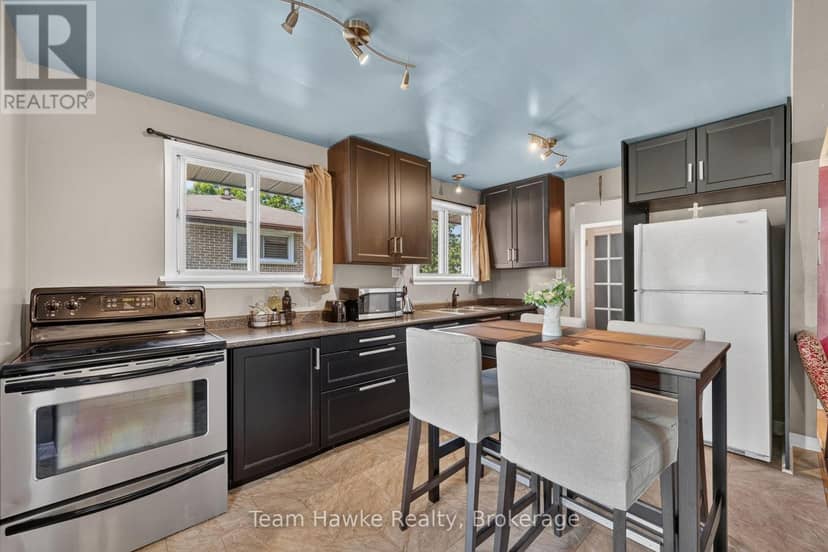 320 Scott Street — photo 13 of 40