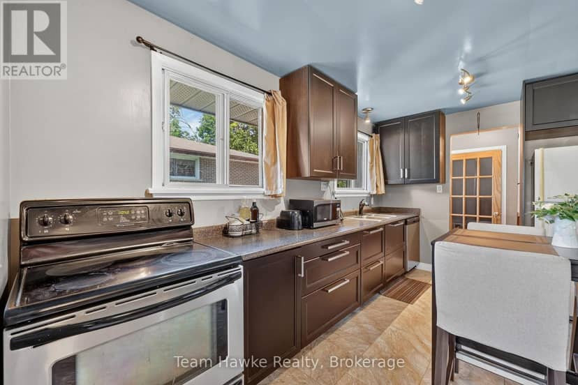 320 Scott Street — photo 14 of 40