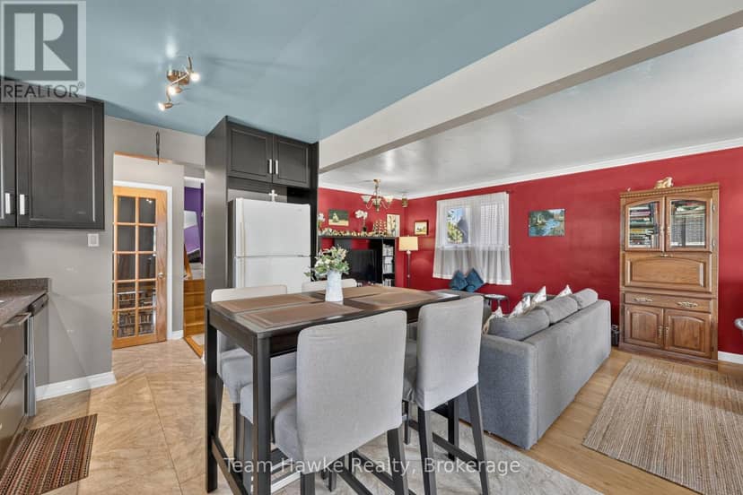 320 Scott Street — photo 16 of 40