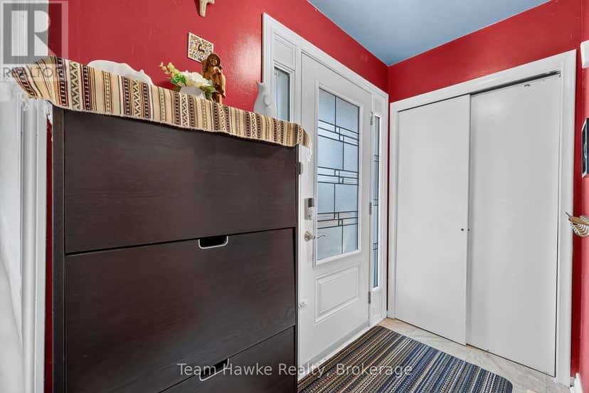 320 Scott Street — photo 6 of 40