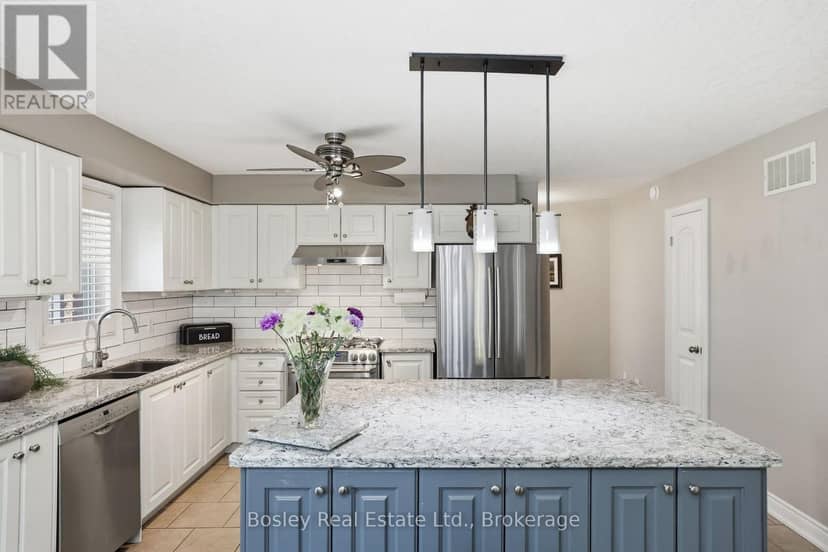 28 Clark Street — photo 16 of 40