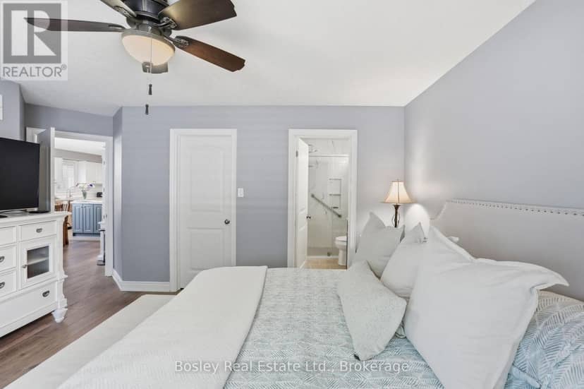 28 Clark Street — photo 19 of 40