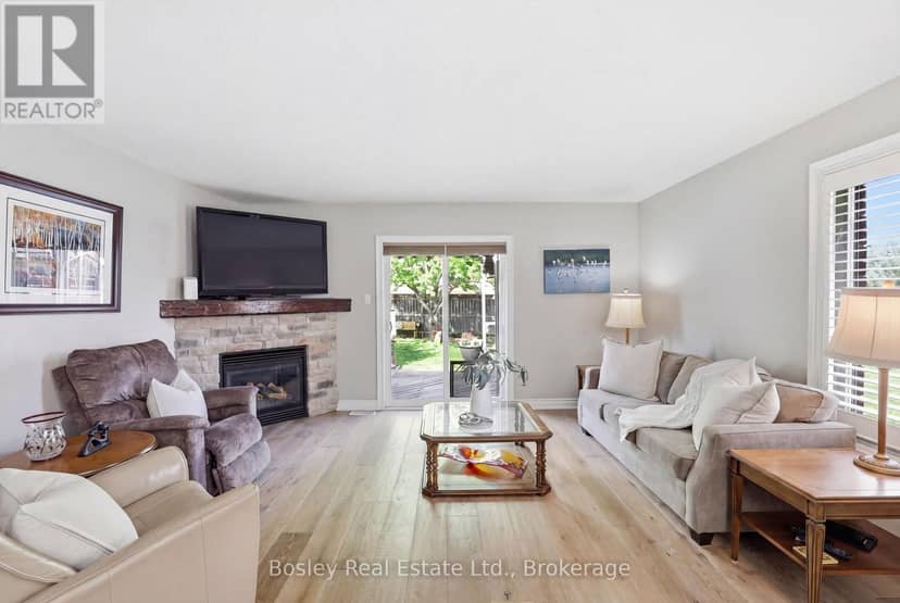 28 Clark Street — photo 7 of 40