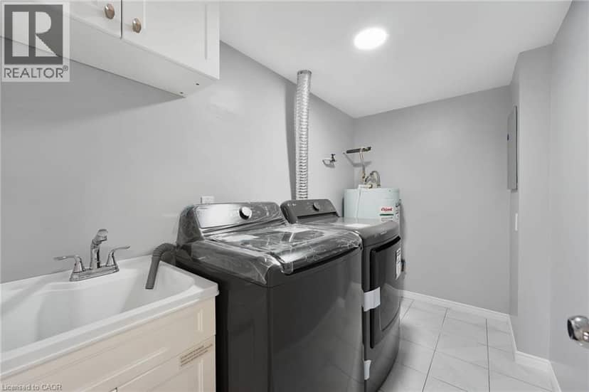 240 QUIGLEY Road Unit# 204 — photo 13 of 35