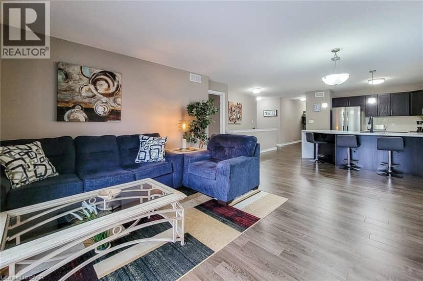 80 WILLOWDALE Crescent — photo 18 of 40