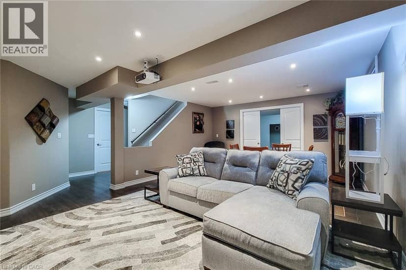 80 WILLOWDALE Crescent — photo 37 of 40