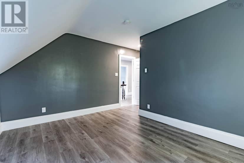 199 Main Street — photo 18 of 40