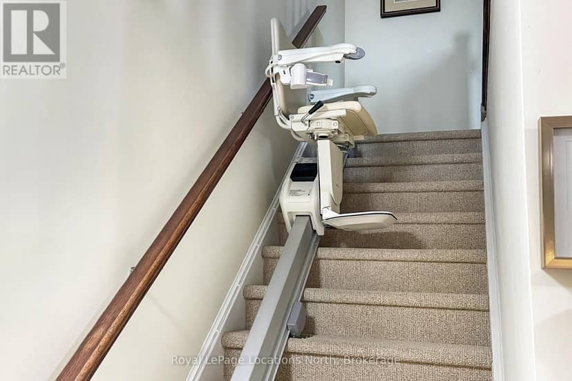 8 Russett Drive — photo 15 of 30