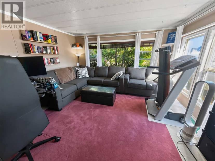 9506 101 Street, La Crete, photo 8