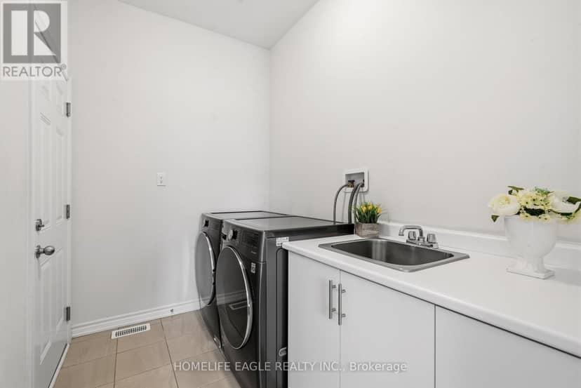 20 Viola Street — photo 29 of 32