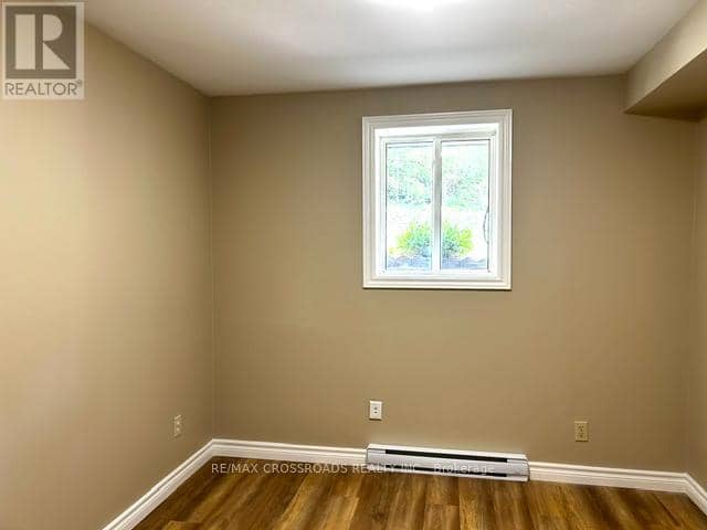 106 - 74 The Queensway South Road — photo 20 of 35
