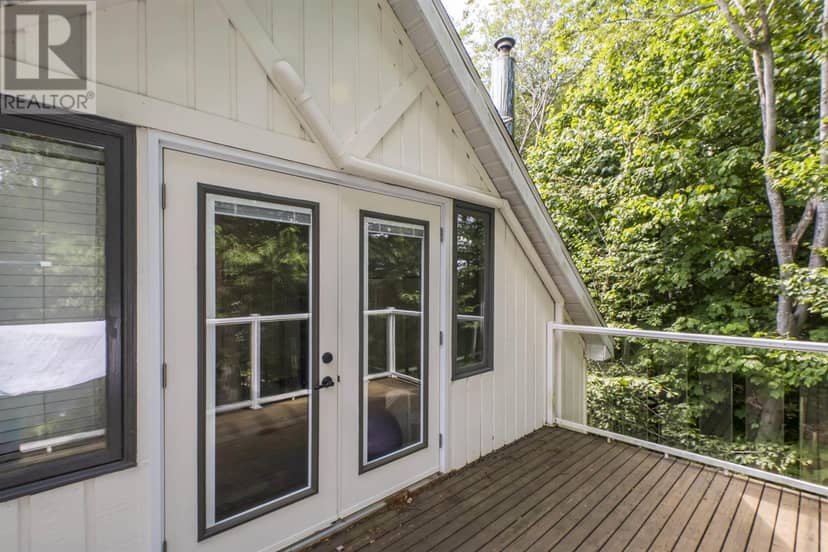 20 1/2 Melville Avenue — photo 37 of 40