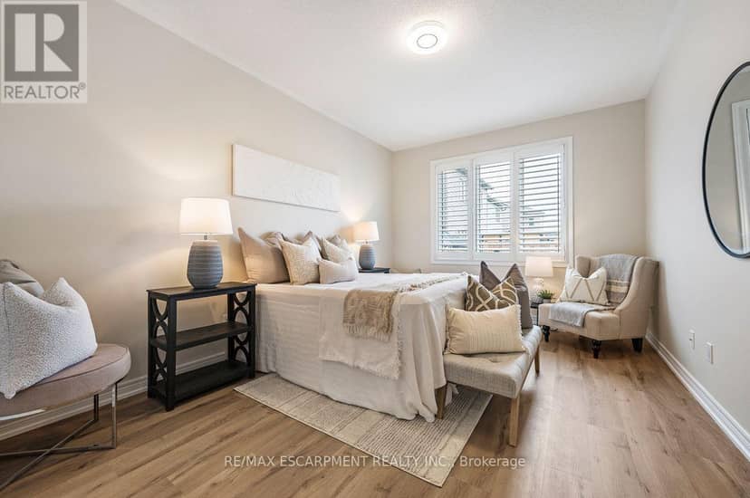 37 Middleton Avenue — photo 18 of 34