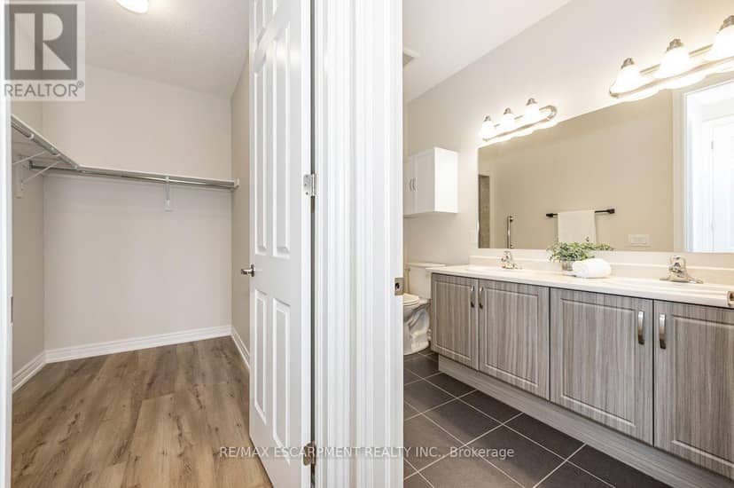 37 Middleton Avenue — photo 20 of 34