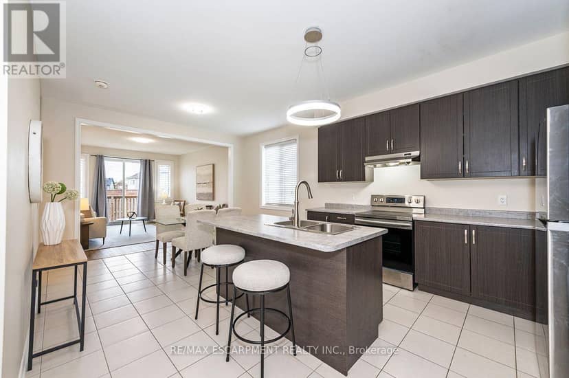 37 Middleton Avenue — photo 6 of 34