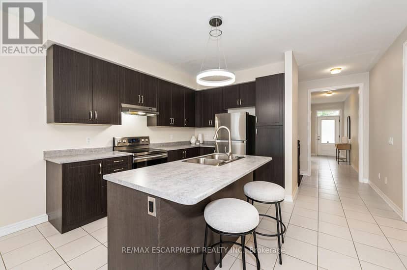 37 Middleton Avenue — photo 7 of 34