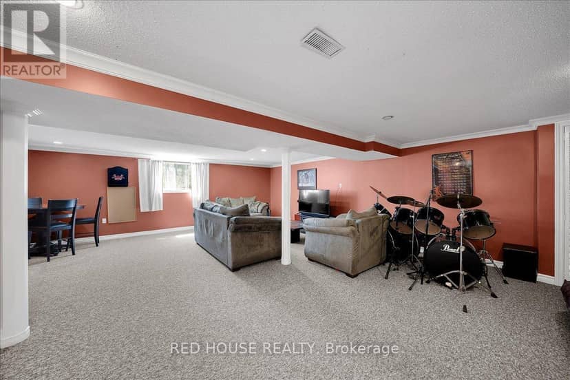 32 McLeish Drive — photo 28 of 38