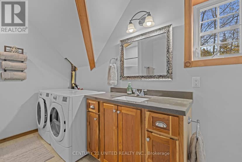 28 Van Luven Lane — photo 34 of 40