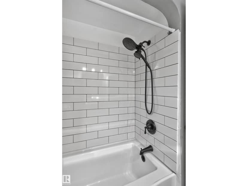 11406 83 ST NW — photo 12 of 40