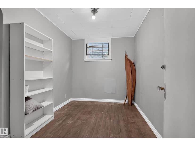 11406 83 ST NW — photo 35 of 40