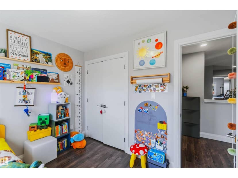 7 Etoile Cres — photo 27 of 40