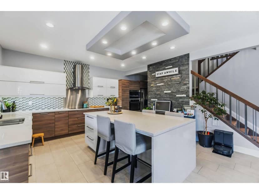 7 Etoile Cres — photo 9 of 40