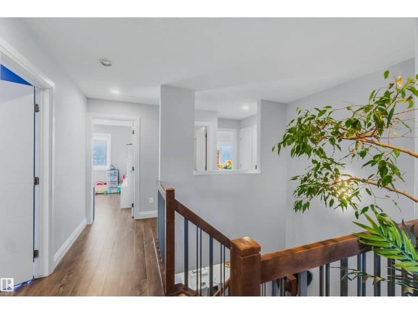 7 Etoile Cres — photo 22 of 40