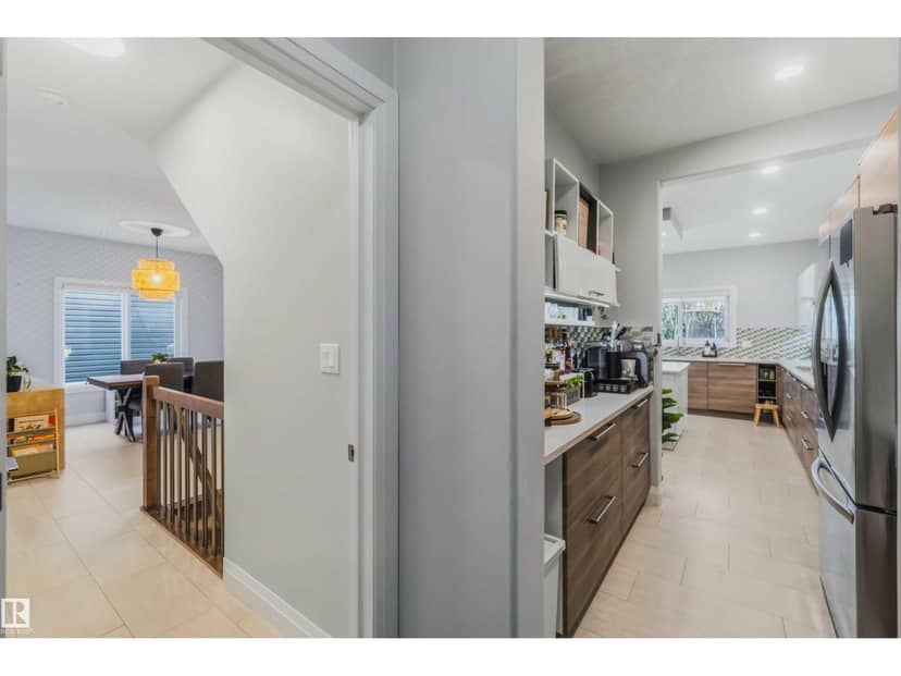 7 Etoile Cres — photo 18 of 40