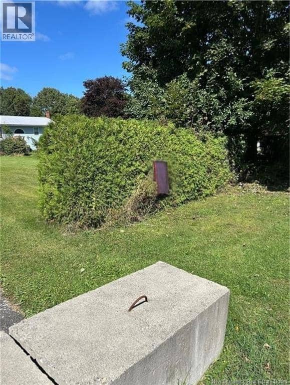 27 Queensway Street — photo 6 of 6