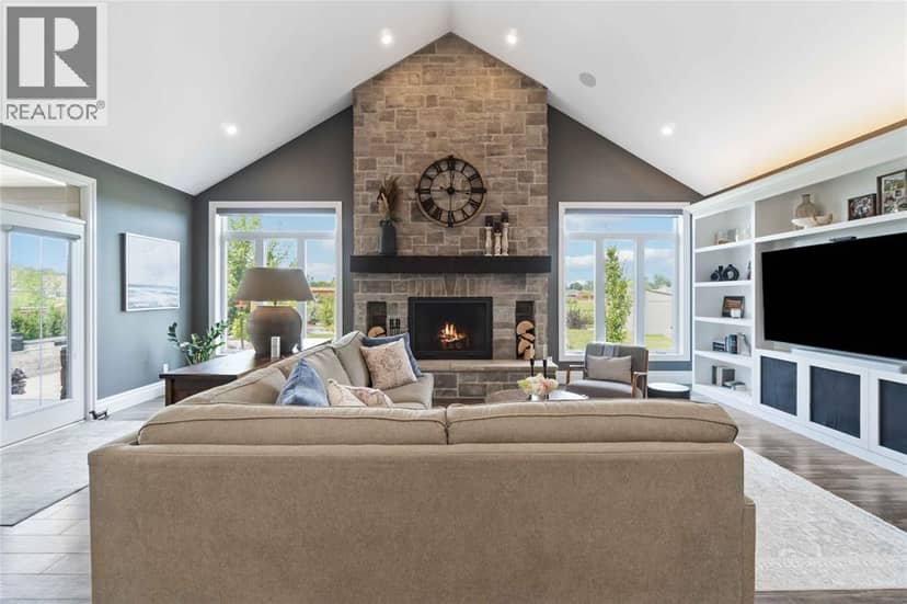 4043 Van Bree Drive — photo 9 of 40