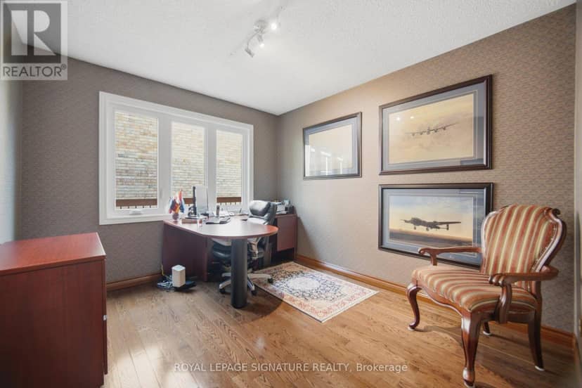 4594 Badminton Drive — photo 15 of 40